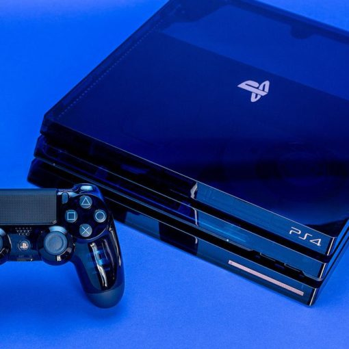 Обновления PS4 позволят осуществлять предзагрузку игр и регулировать подсветку